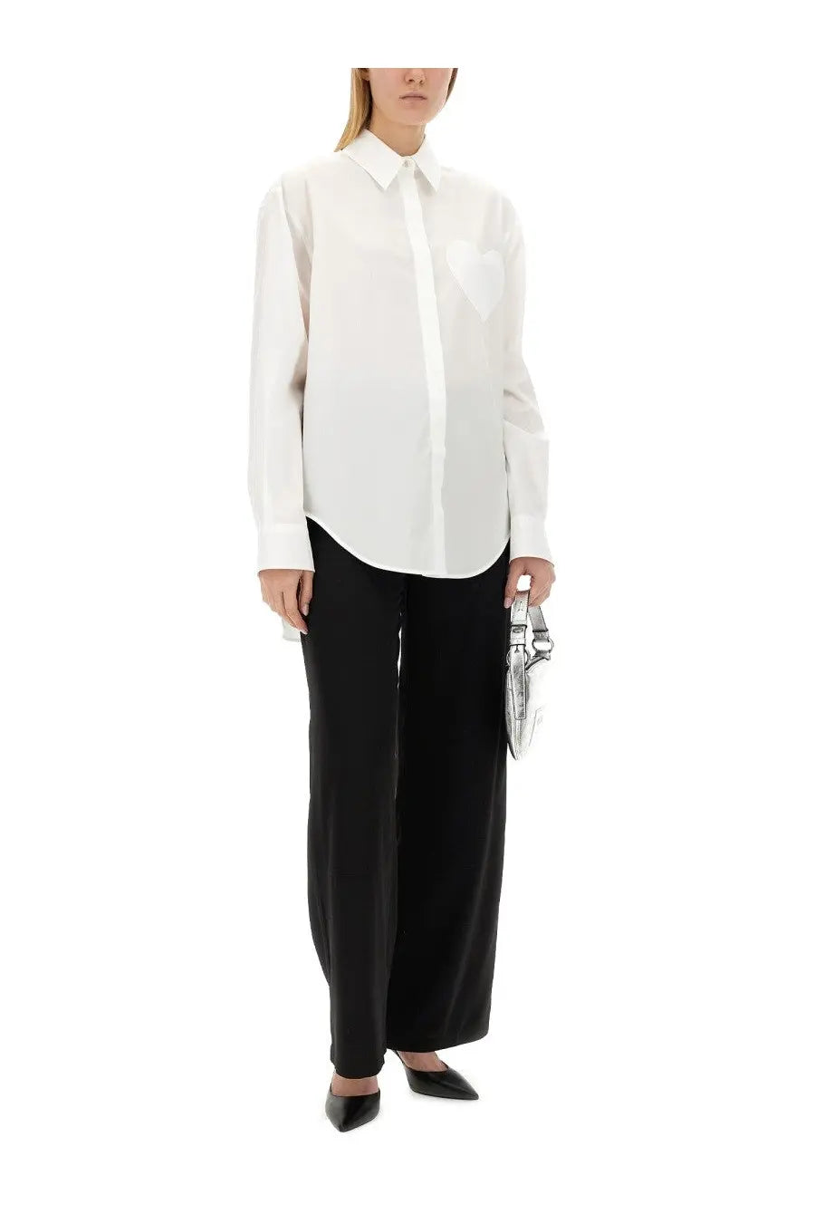 White long-sleeved Moschino Jeans women’s shirt with heart patch classic collar and straight hemline