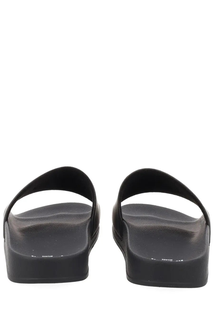 Msgm men’s slide con black rubber slide sandals with a thick chunky sole and simple strap design