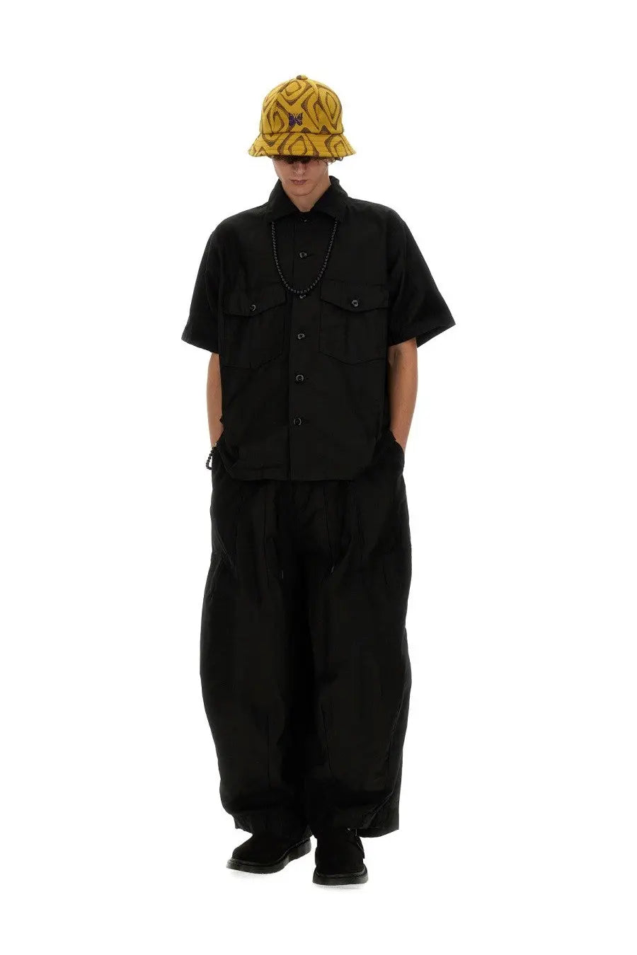 Black needles men’s cotton short-sleeved button-up shirt with two chest pockets and relaxed fit