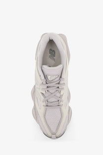 New balance mens nylon sneakers grey with light gray mesh upper and chunky layered sole for casual wear
