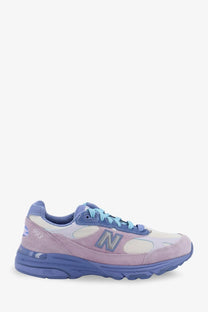 New balance unisex mesh and suede sneakers in pastel lavender and blue with synthetic overlays