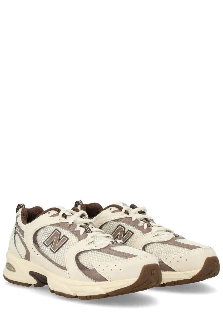 New balance unisex sneaker beige with cream and brown mesh and synthetic overlays in 530 design