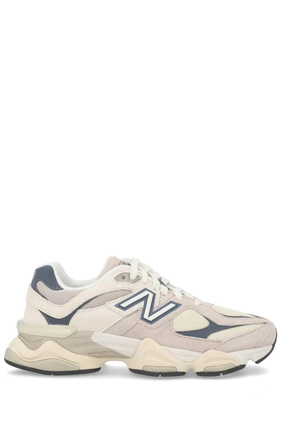 New balance unisex sneaker grey in cream with navy blue accents and chunky layered sole for casual wear