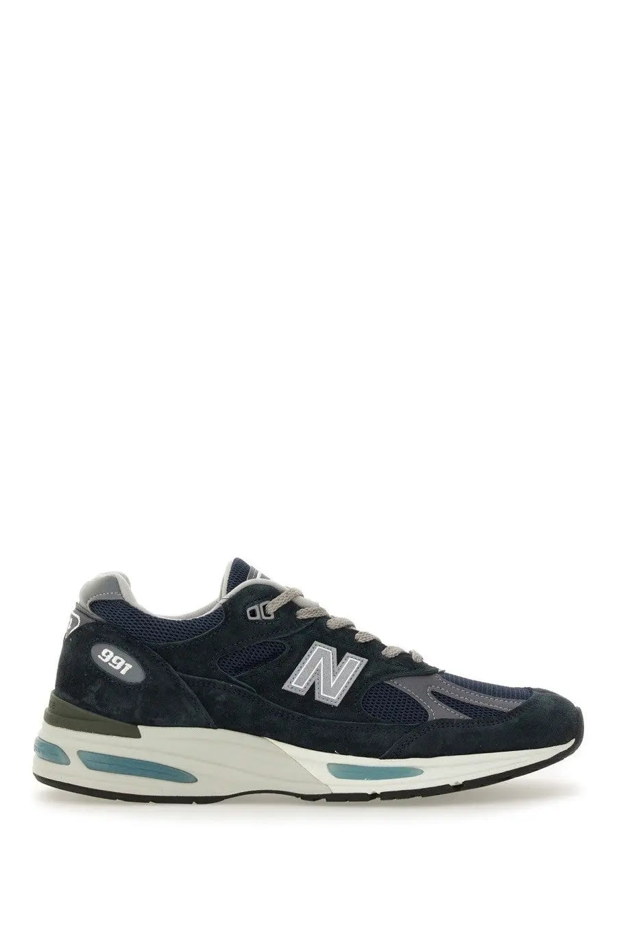 New Balance unisex sneaker U991 blue in navy blue suede and mesh with gray laces silver logo and teal midsole accents