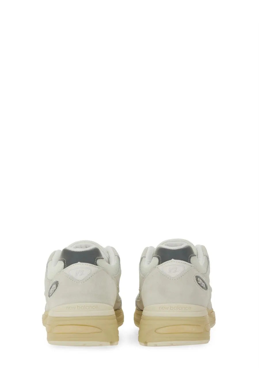 New balance unisex sneaker u991 white in cream suede with gray accents and beige rubber sole