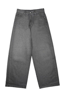 Nine Inthe Morning women’s pantalone carrot fit wide-leg jeans in dark gray denim with a faded textured finish