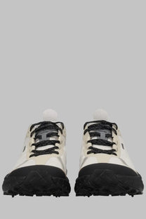 Cream and black Norda men’s sneaker cinder Bio Dyneema grey trail running shoes with speckled laces and rugged outsole