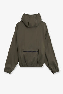 The north face men’s packable nylon jacket in olive green with a hood, front zipper pocket, and elasticated cuffs
