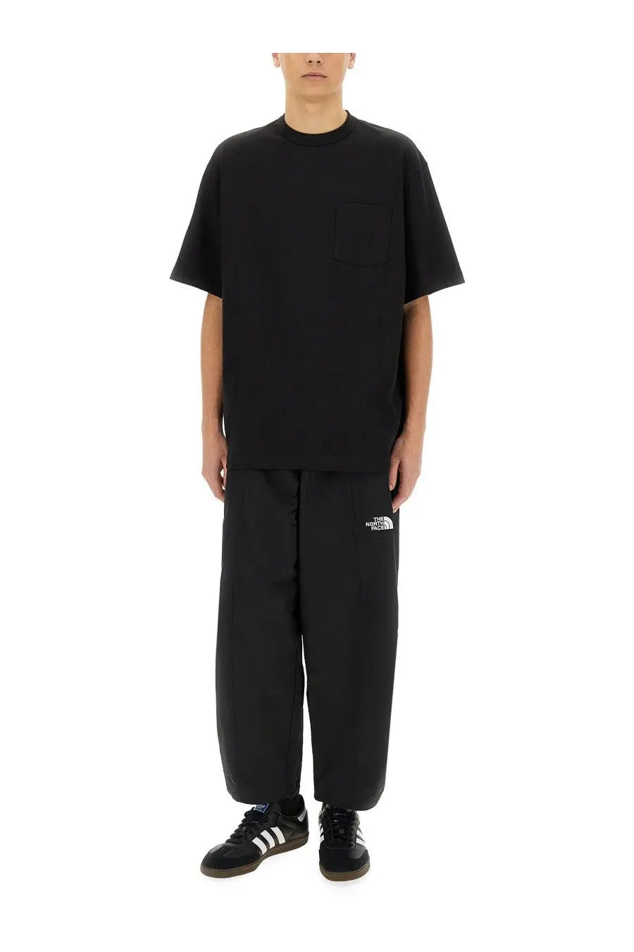 The North Face men’s relaxed fit black short-sleeved t-shirt with chest pocket and comfortable cotton fabric