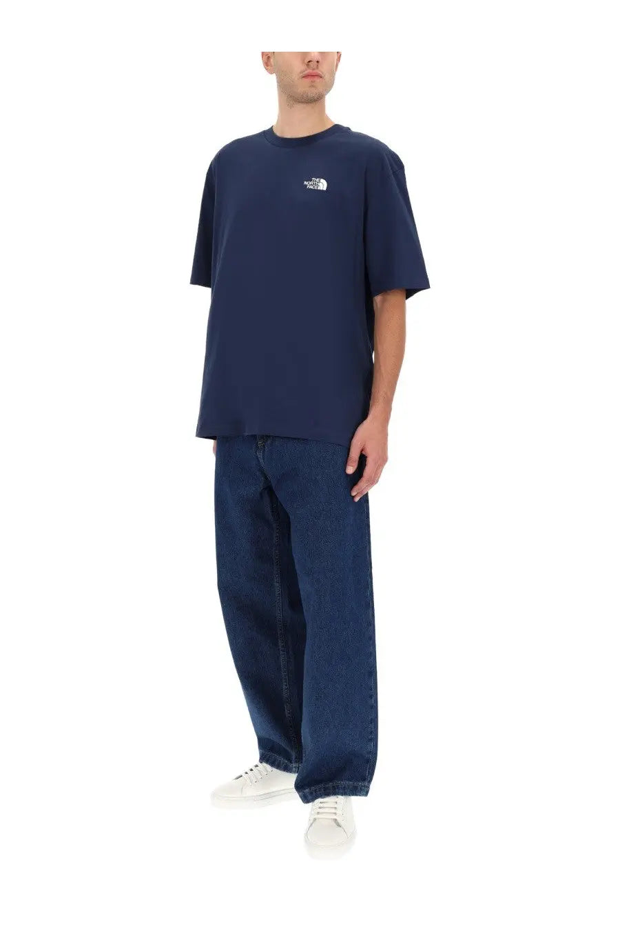 Navy blue The North Face men’s short-sleeved cotton t-shirt with white embroidered logo on the left chest