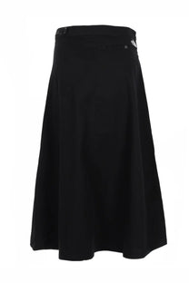 The north face women’s gonna midi black a-line skirt with fitted waistband and subtle pleats in lightweight fabric
