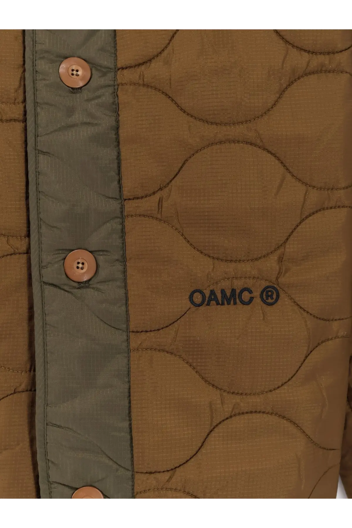 Oamc Peacemaker men’s combat liner quilted nylon jacket beige with tan quilted fabric olive green button placket wooden buttons