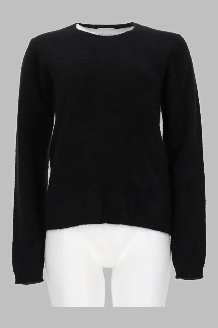 P.A.R.O.S.H women’s maglia black cashmere sweater with subtle ribbed texture and minimalist design