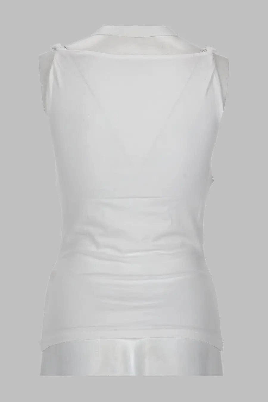 White sleeveless top with fitted silhouette and subtle ruching at the back by Paloma Wool women’s Simp white collection