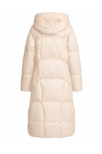 Cream-colored quilted down coat with hood from parajumpers women’s long coat liu white collection