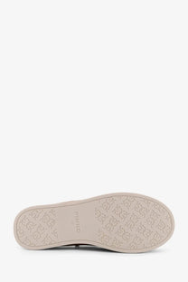 Beige rubber sole with embossed logo pattern and pinko branding on pinko women’s grace suede loafers