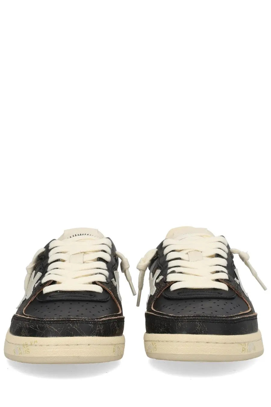 Premiata men’s sneaker bsktclay black low-top shoe with perforated black and cream leather uppers and distressed soles