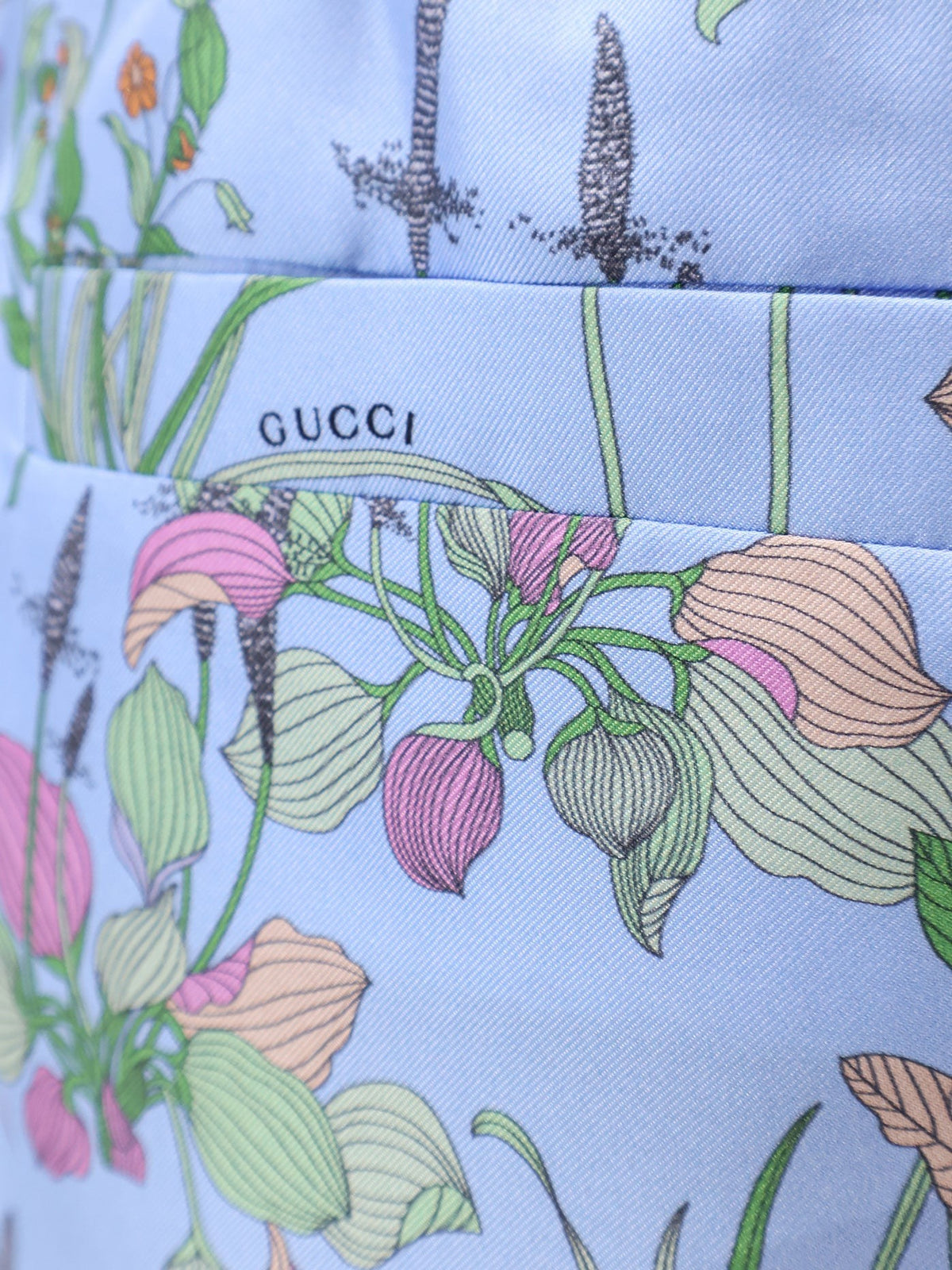 Gucci Women's Printed Silk Shorts White