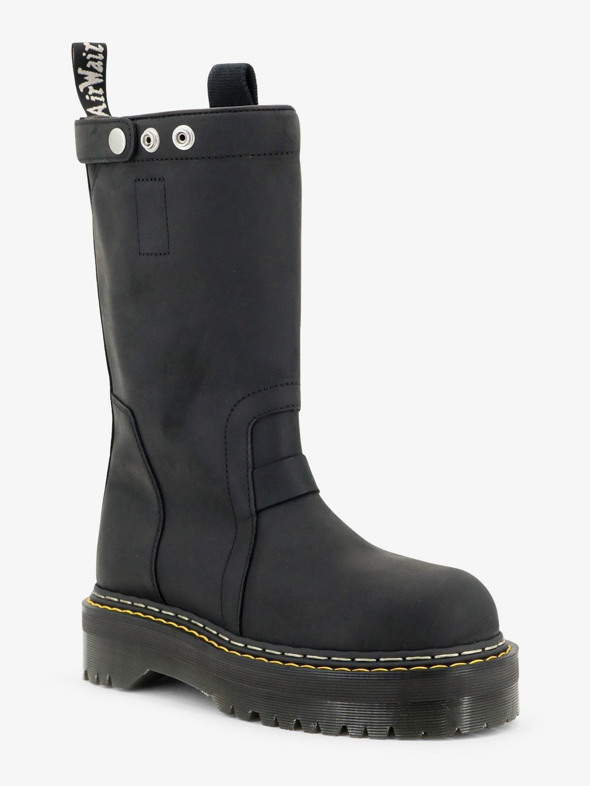 Dr. Martens Men's Quad Pull on Leather Boots Black