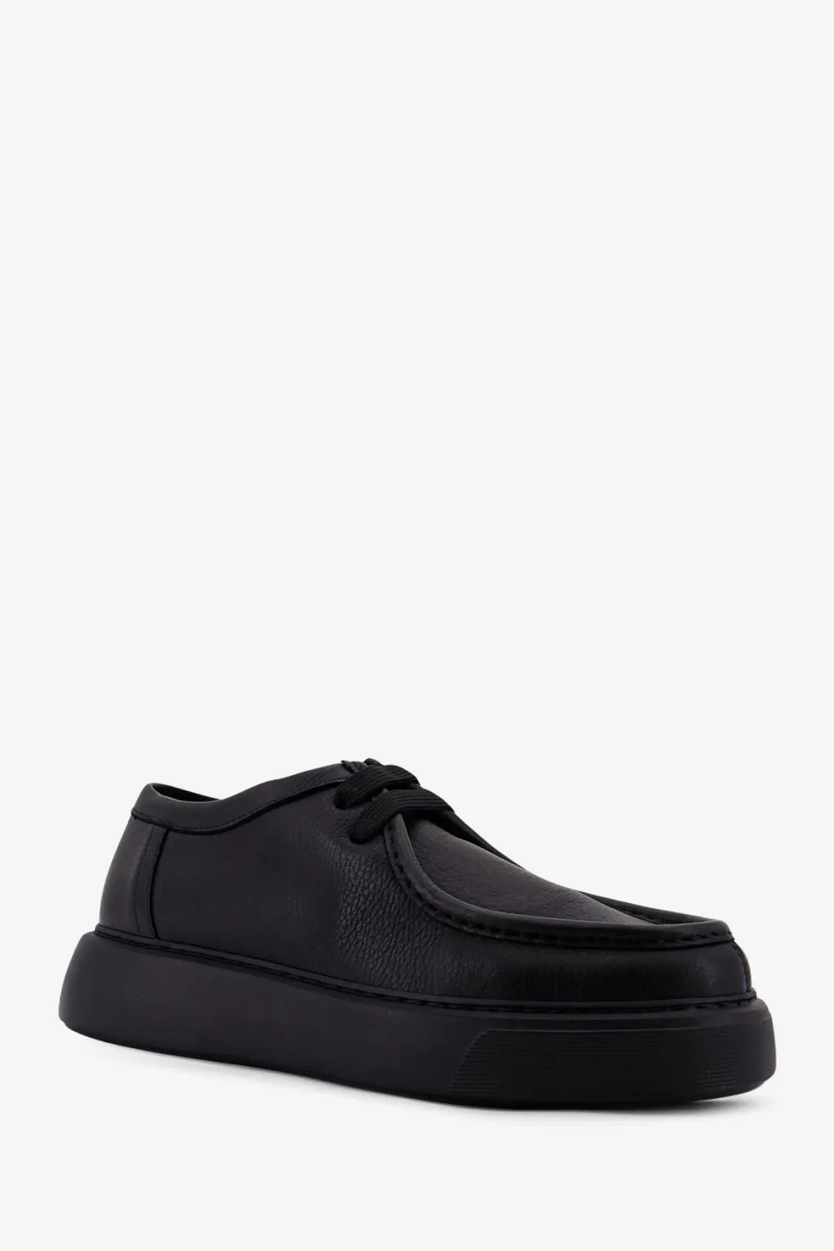 Black leather men’s fernabee lace-up sneaker with chunky sole designed for style and comfort