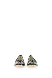 Repetto women’s ballerina cendrillon black patent leather flats with a small bow at the toe