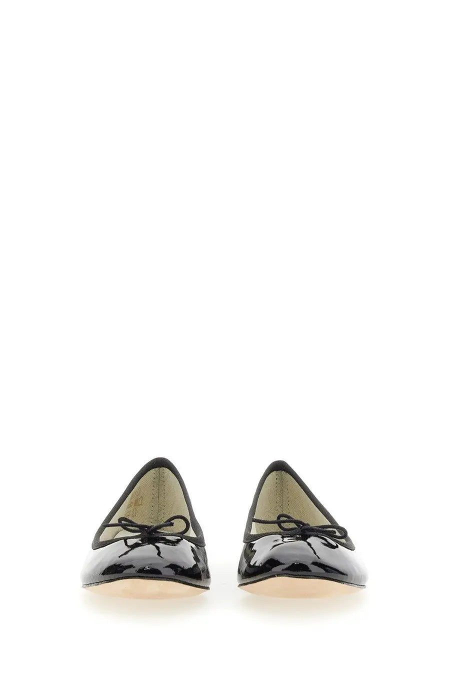 Repetto women’s ballerina cendrillon black patent leather flats with a small bow at the toe for elegant wear