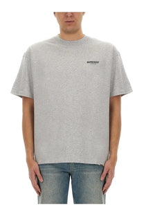 Represent men’s gray heathered cotton t-shirt with a small black represent logo on the left chest
