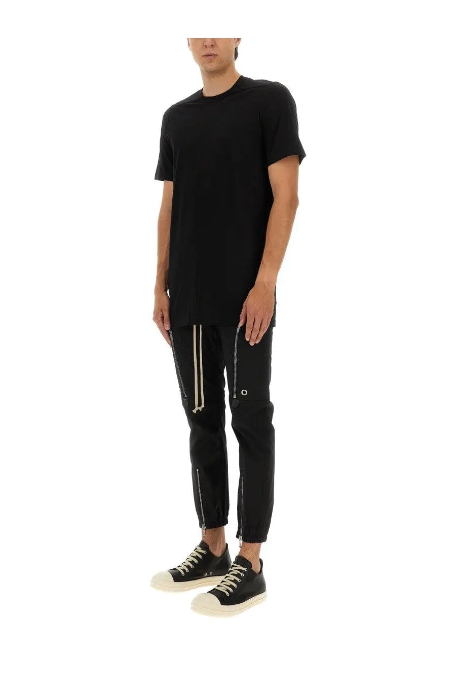 Rick Owens men’s level shirt black oversized relaxed fit t-shirt with asymmetrical hemline front view