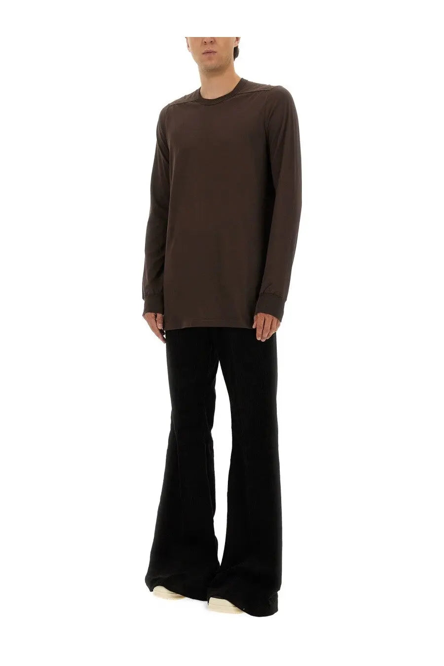 Rick Owens men’s brown long sleeved top with a relaxed fit and subtle ribbed cuffs in dark brown fabric