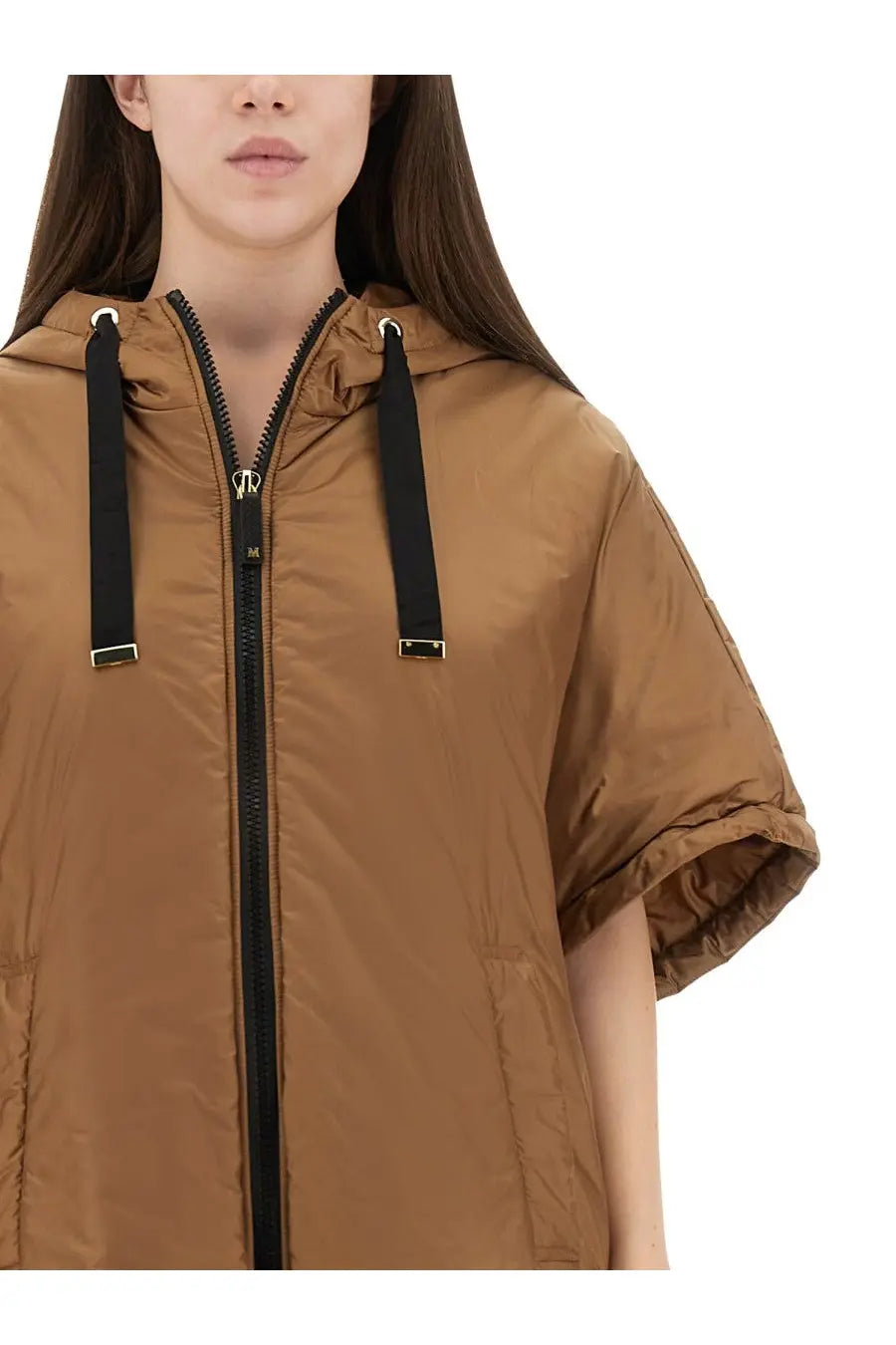 S max mara women’s greenci padded jacket beige with tan quilted puffer fabric black zipper and short sleeves