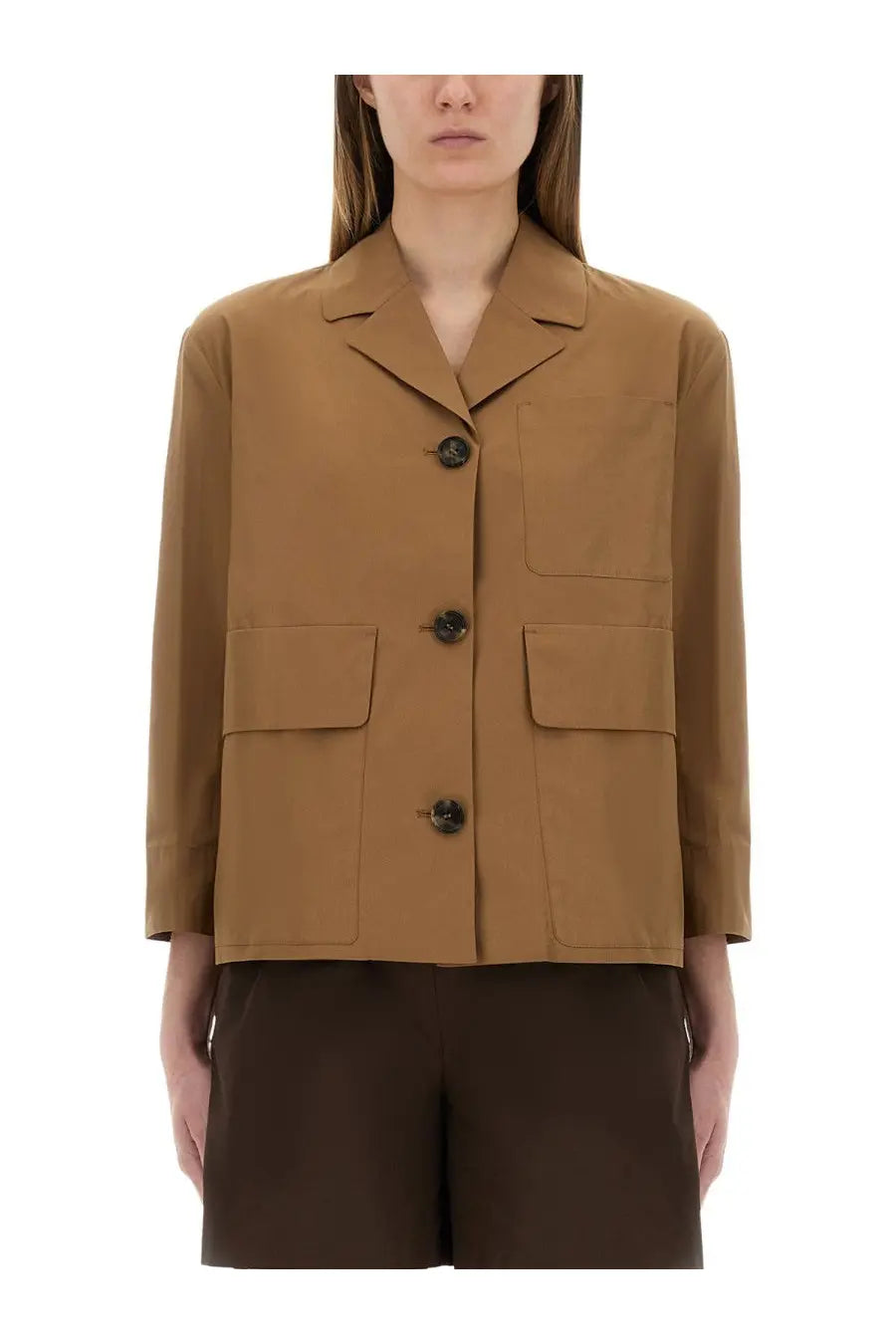 S max mara women’s beige tan blazer with black buttons and three front pockets perfect for formal wear