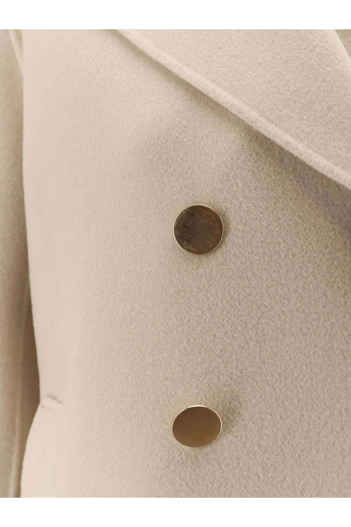 Cream-colored wool coat with two round metallic buttons from s max mara smmmargot double fabric beige collection
