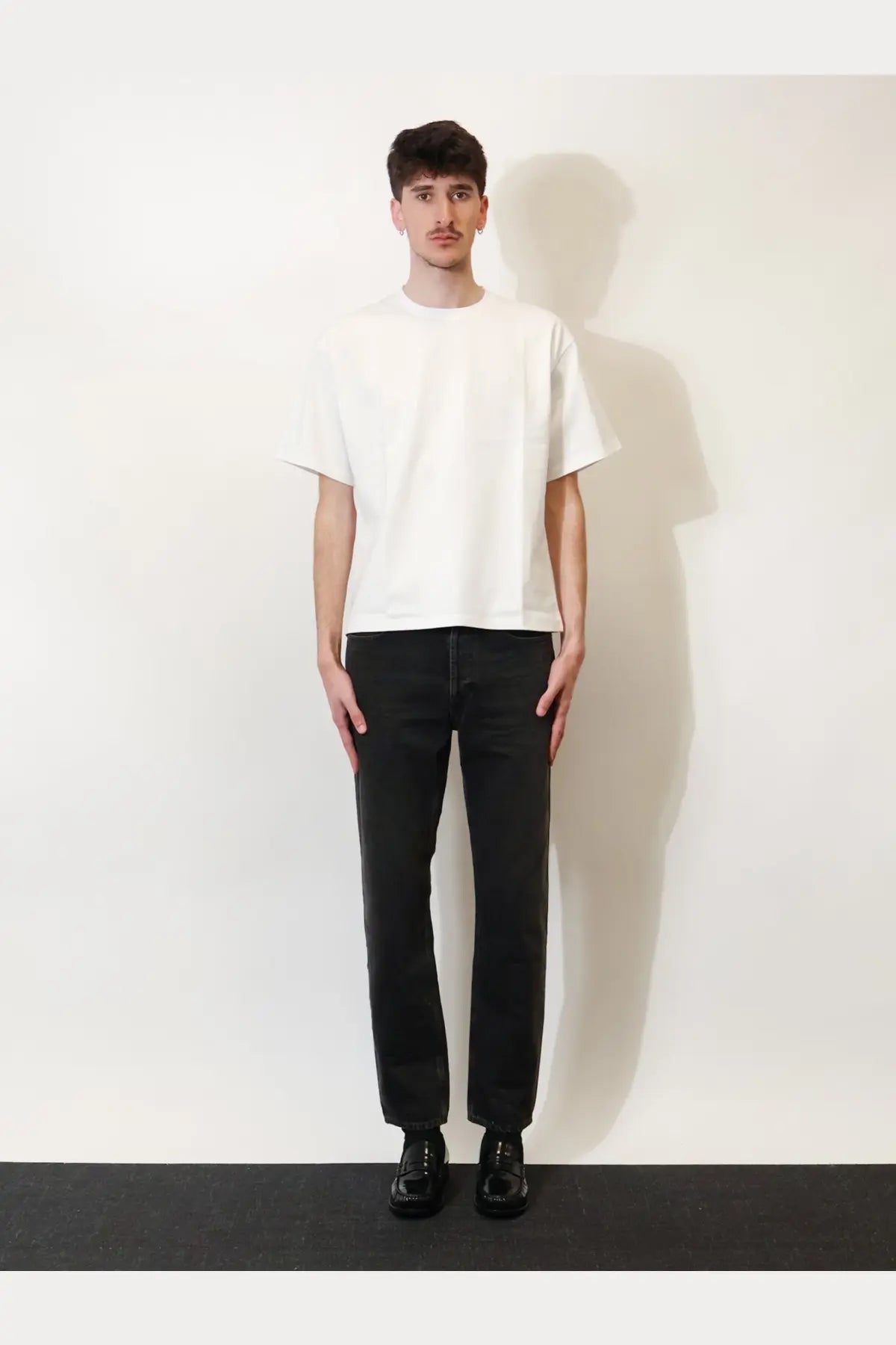 Saint Laurent men’s white crew-neck cotton shirt with short sleeves made from certified cotton
