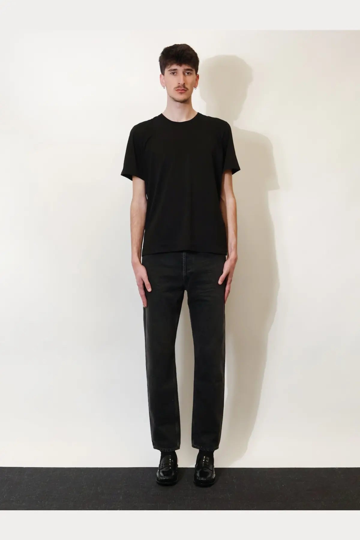 Saint Laurent men’s black cotton crew neck t shirt with short sleeves and classic fit