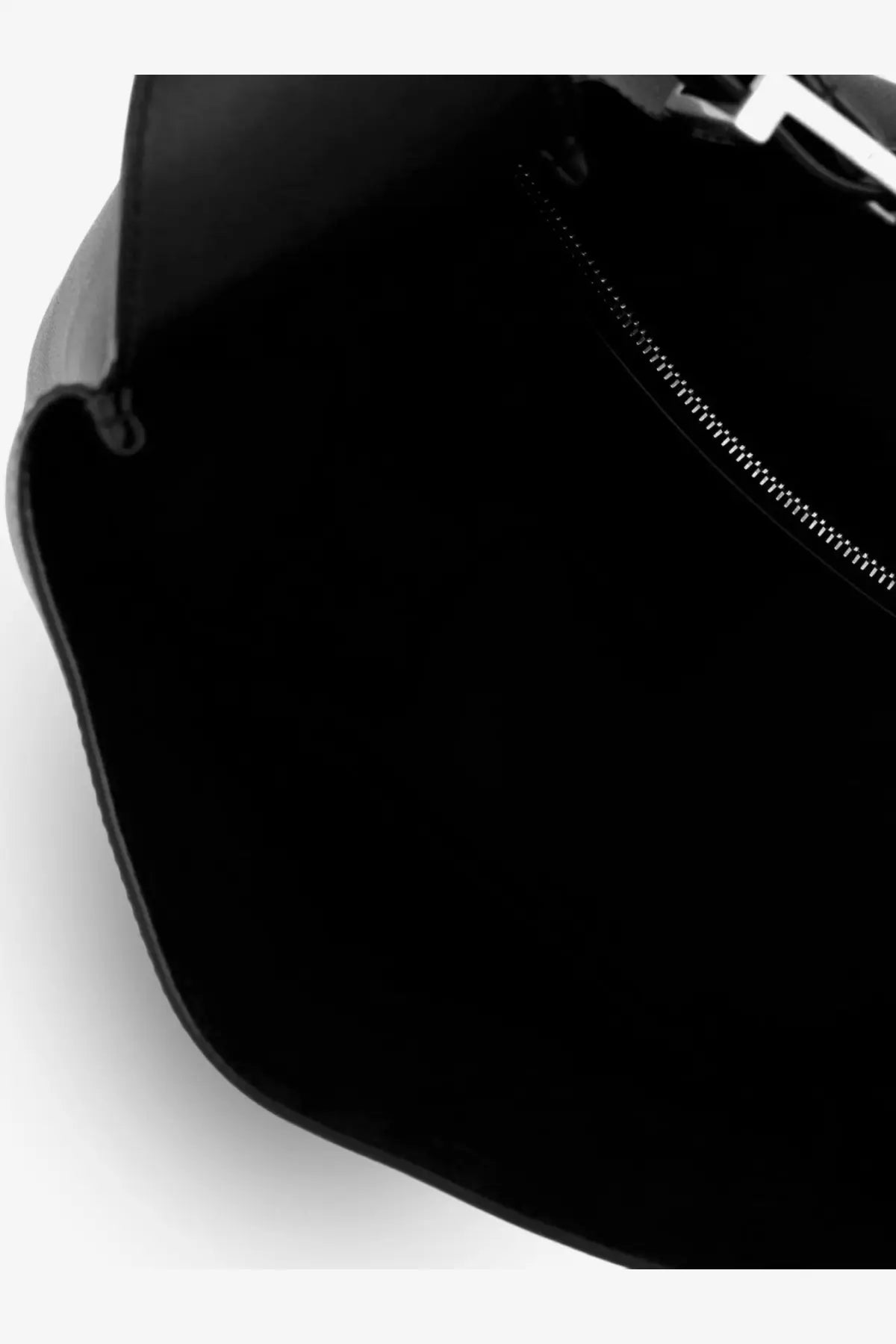 Saint Laurent women’s le à black leather shoulder bag with silver zipper and white logo detail