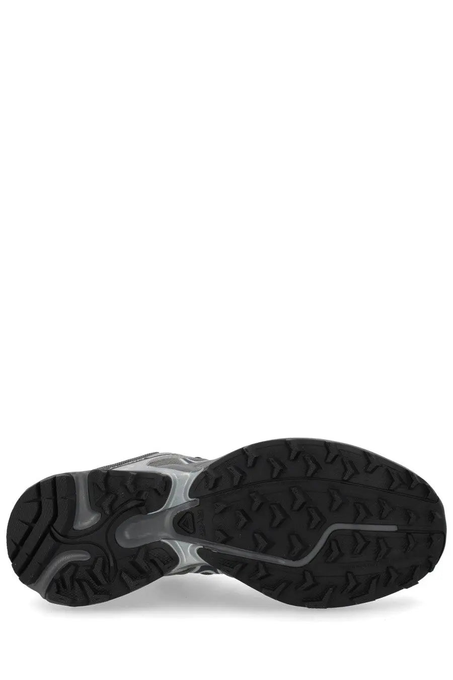 Salomon unisex xt whisper sneaker in black and silver with rugged outsole designed for trail running