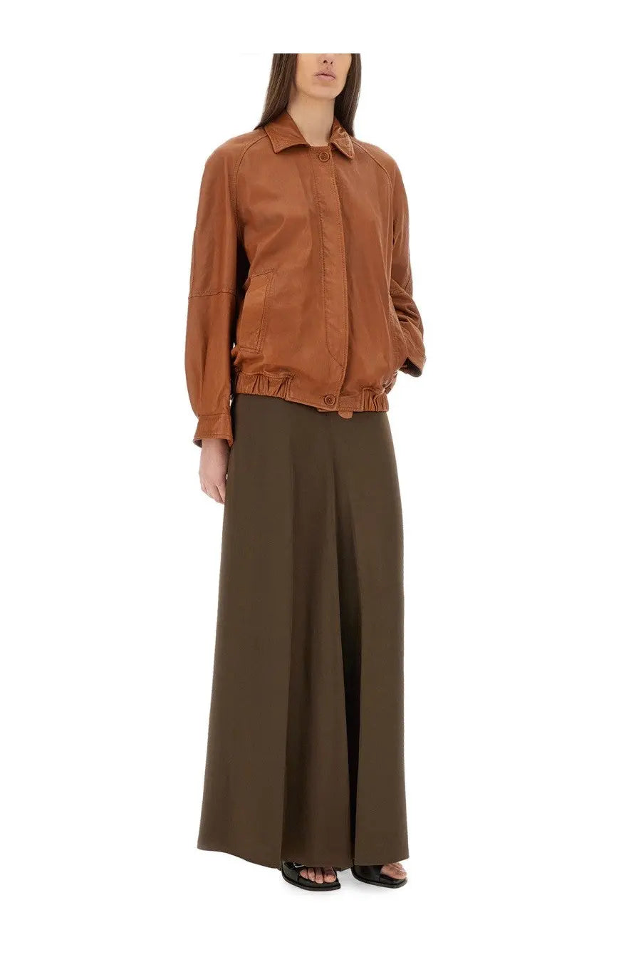 Salvatore Santoro women’s beige leather bomber jacket with collar and button closures in tan leather