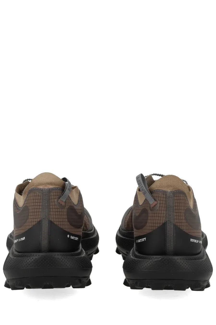 Brown and black satisfy men’s sneaker therocker trail running shoes with mesh upper and rubber outsole shown from back side