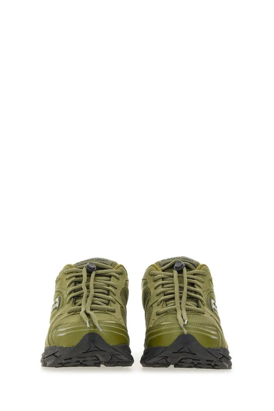 Olive green saucony men’s progrid triumph sneakers with black rubber soles and laces for running and casual wear