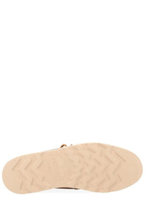 Beige rubber sole with zigzag tread and embossed logo on Sebago men’s Stivale Tala Mid Crazy Horse Brown boot