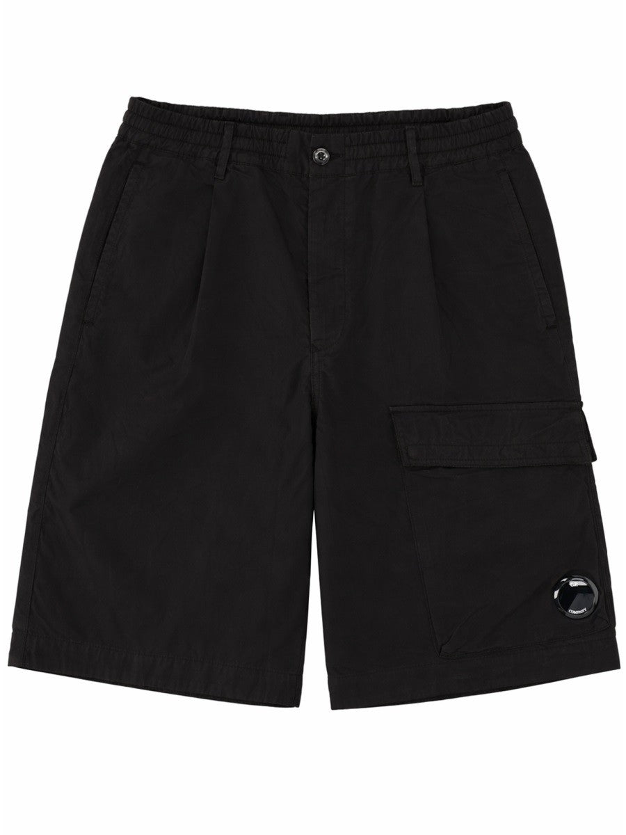C.P. Company Men's Shorts Cargo Con Patch Black
