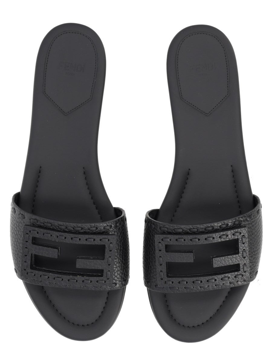 Fendi Women's Slide Baguette in Pelle Nera Black