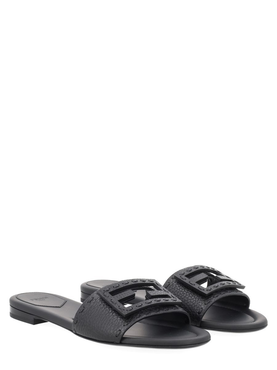 Fendi Women's Slide Baguette in Pelle Nera Black