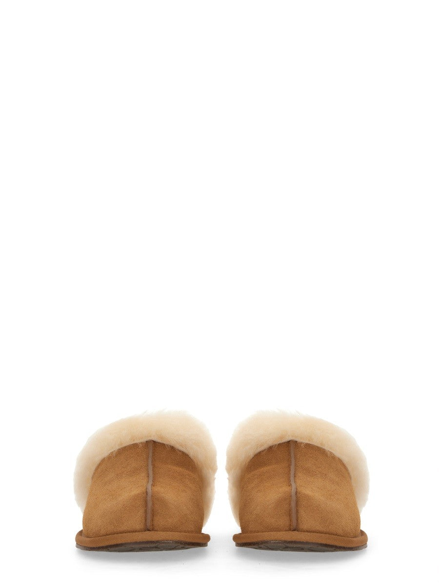 UGG Women's Slipper Scuffette Brown