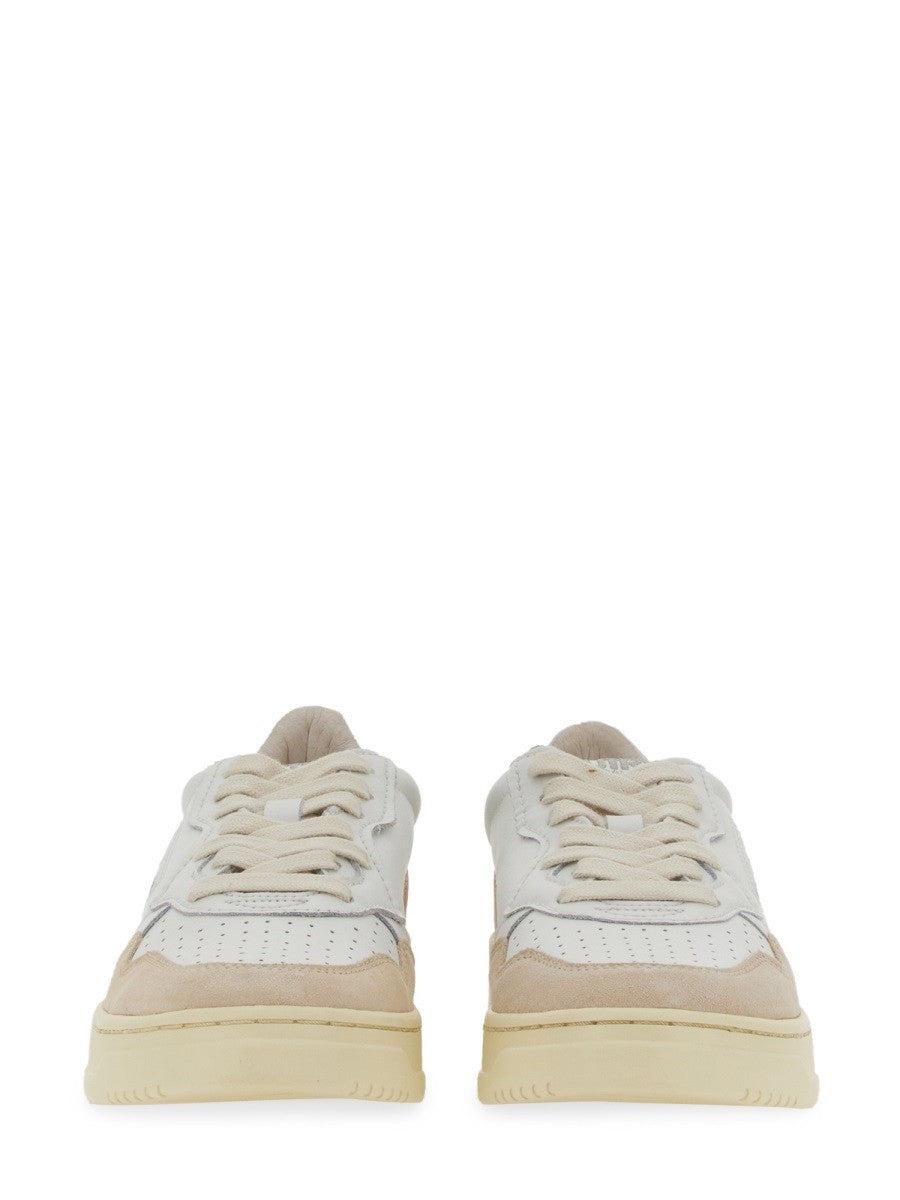 AUTRY Women's Sneaker Medalist Low White