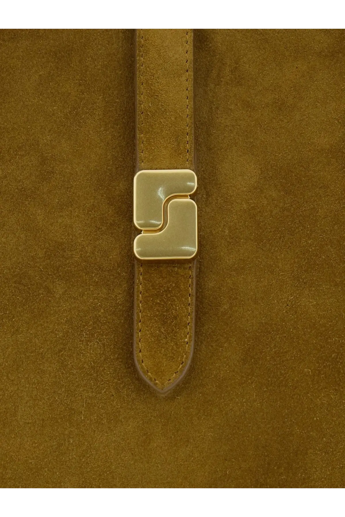 A sleek gold-toned metal clasp with geometric design set into the tan suede strap of soeur women’s bello suede shoulder bag beige