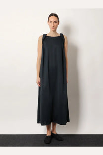 Soeur women’s debby organic cotton long dress in sleek black sleeveless midi style with square neckline and flowing fabric