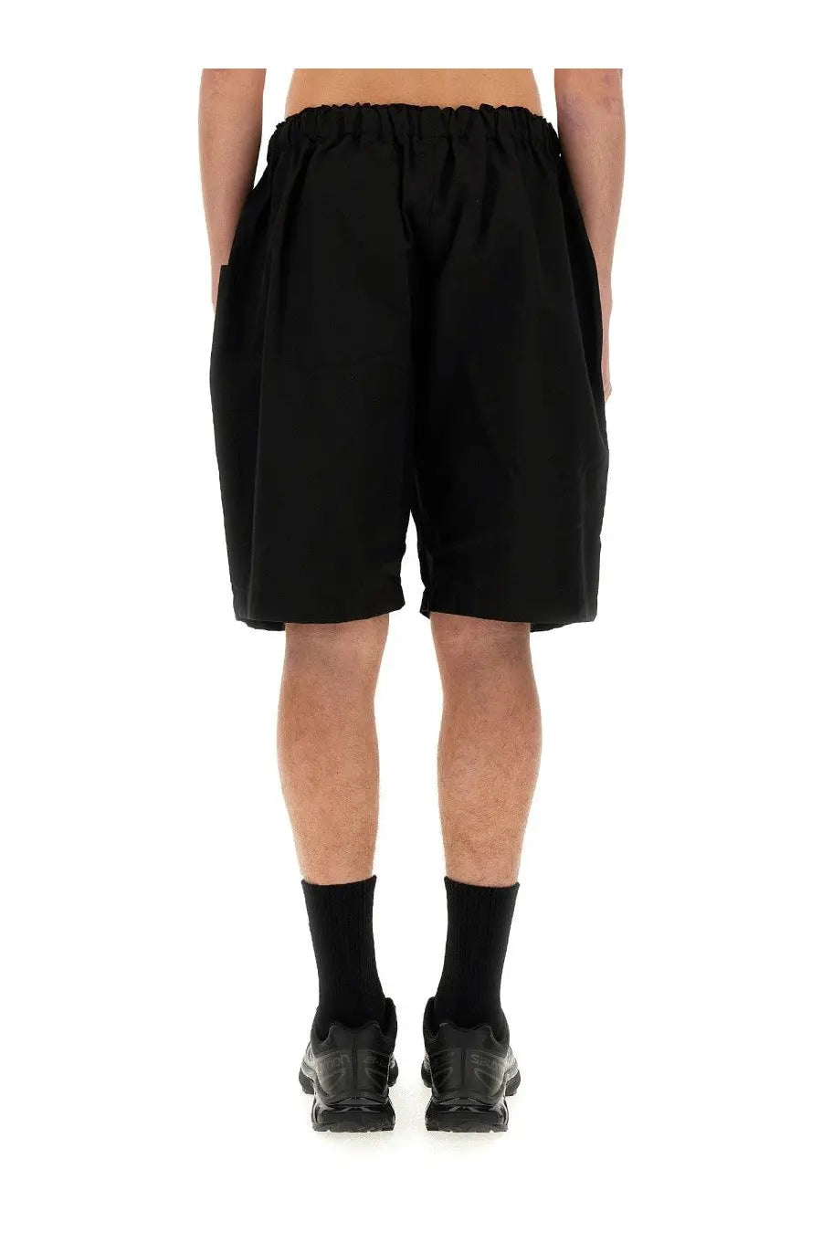 South2 west8 men’s bermuda cargo black shorts with elastic waistband and loose oversized fit made for casual wear