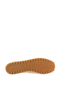 Tan rubber sole with textured treaded pattern on spalwart men’s marathon trail sneaker white for off-road running
