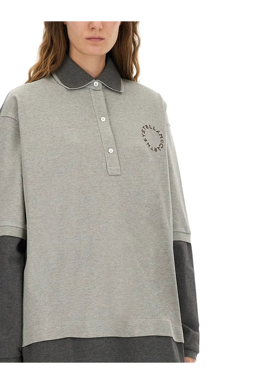 Stella McCartney women’s oversize grey heathered polo shirt with dark gray collar and sleeve cuffs and embroidered logo